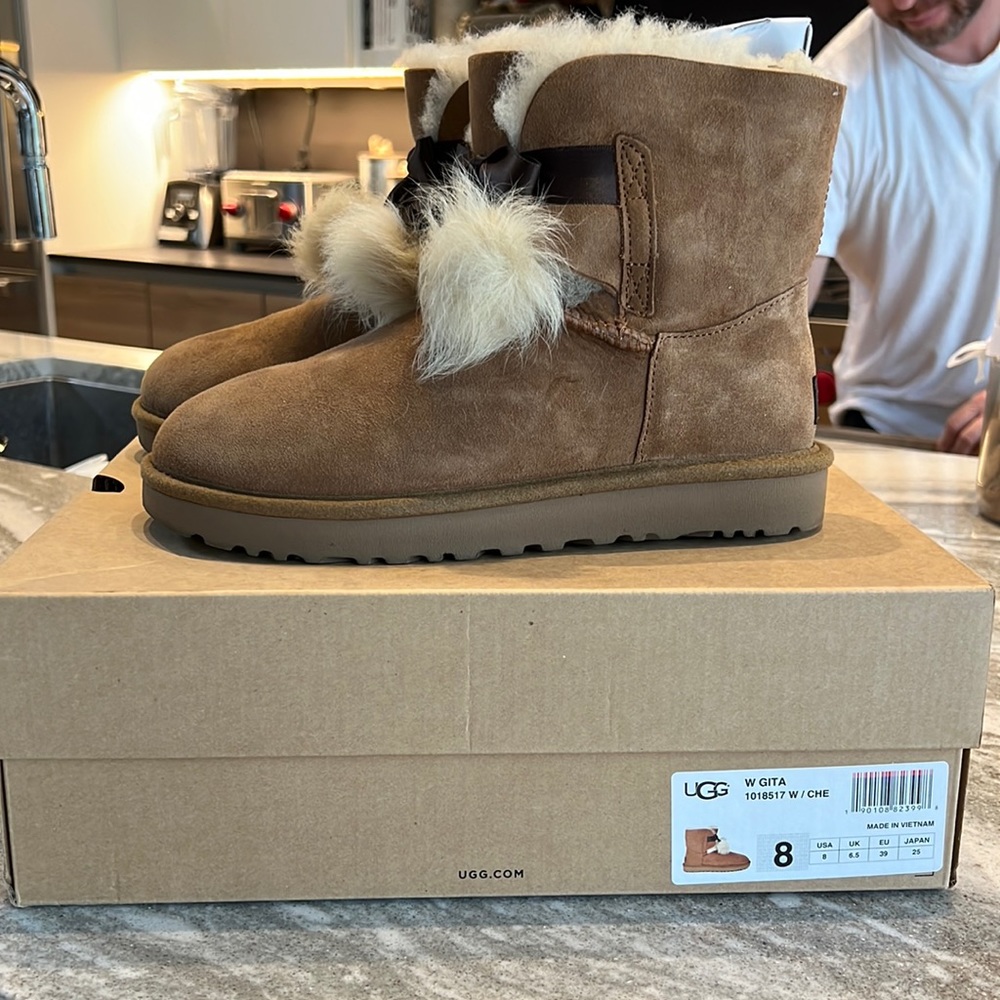 Gita UGG Booties